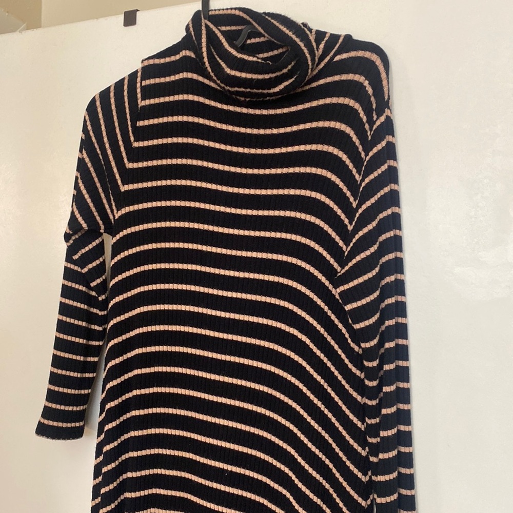 American eagle turtle neck dress